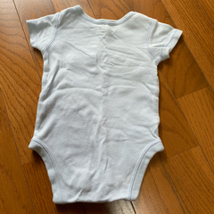 baby  Gap ★ 半袖 ロンパース 60sizeの画像