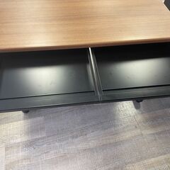 事務デスク 木目カラー 使用期間2年程度 2台あり！ の画像