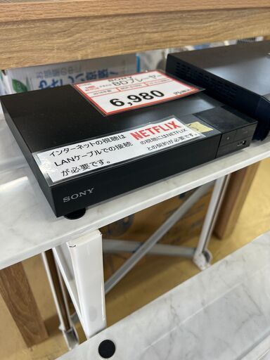 あなたのTVを「スマートTV」に❕ ネットに繋がるBDプレーヤー❕ R1635