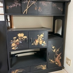 輪島塗の飾り棚