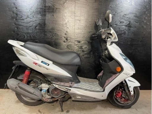★お支払総額7.5万円★ KYMCO レーシング125FI 外観人気のレーシング入荷！！ かっこいい！ 4スト、インジェクション♪ 低燃費！ 通勤通学に♪ 関東圏内即日配送可能です！
