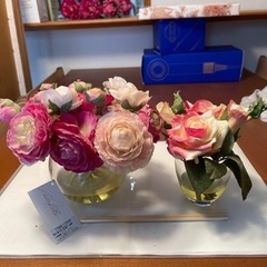 造花　ガラス花瓶　大甲橋近く7イレブン新屋敷店前で受け渡し