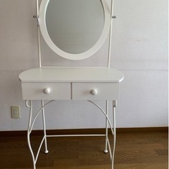 ドレッサー　白