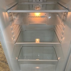 I481 ☆ ユーイング 冷蔵庫 (228) 2ドア 2016年製 ⭐動作確認済