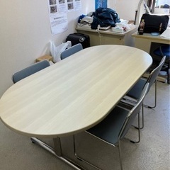 【無料】会議用テーブル 楕円形 お譲りしますの画像