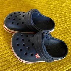クロックス　人気のネイビー　900円→最終価格750円