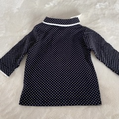 新品⭐︎早い物がち⭐︎大人気のブラウス★80⭐︎蝶ネクタイつきの画像