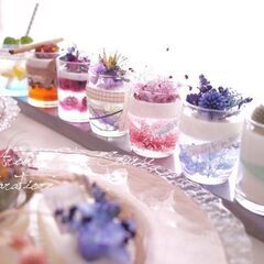 ふんわり優しい香りで癒されるアロマワックスカップを作れます♪