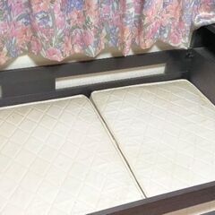 二段ベッド(地元大手家具店で購入)