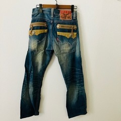 【ほぼ新品】EDWINのダメージジーンズの画像