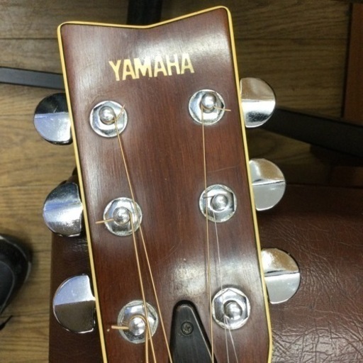 #E-47【ご来店頂ける方限定】YAMAHAのアコースティックギターです