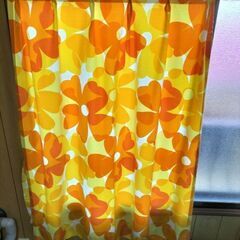 お花柄カーテン　商談中