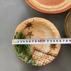 食器5枚の画像