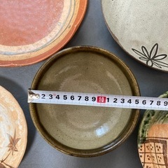 食器5枚の画像
