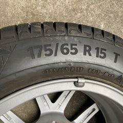 コンチネンタルスタッドレスタイヤ　アクアの画像