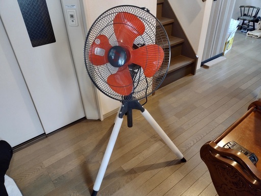 スタンド式工場扇 業務用扇風機 一般家庭屋内使用でとてもきれい