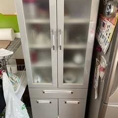 予約済み　6月渡し　食器棚の画像