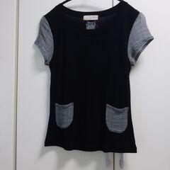 未使用品　パッチワーク付き　黒半袖トップス　Ｍサイズ