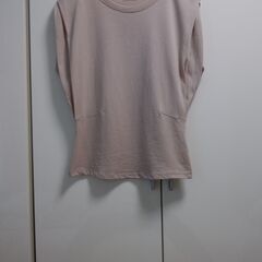 未使用品　ベージュ　フレンチスリーブトップス　Ｍサイズ