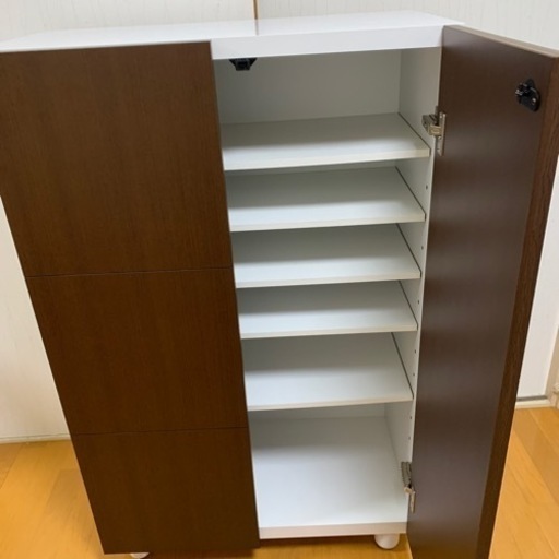 シューズボックス収納たっぷり美品❗️