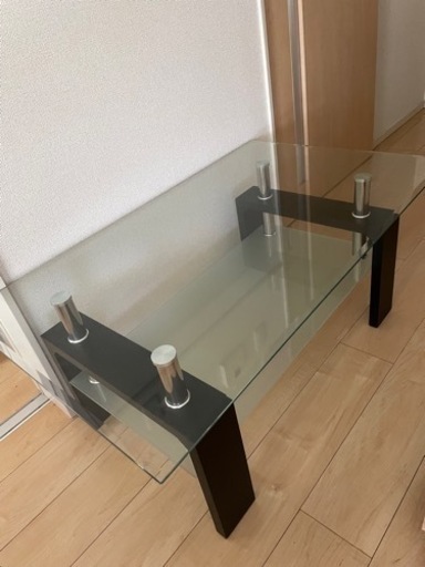 ガラステーブル