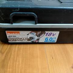 マキタ インパクトドライバー バッテリー，充電器，ケースの画像