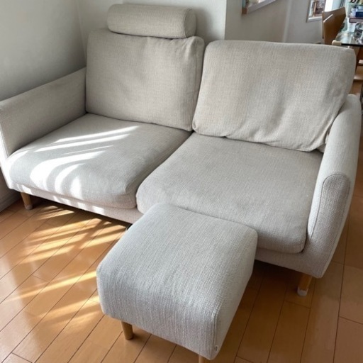 2.５人がけソファー　ケユカ　オットマン、ヘッドレストセット