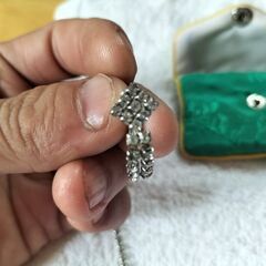 ネックレス、イヤリングですの画像