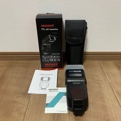 一眼レフカメラ　ストロボ　