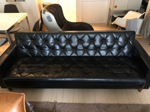 最終値下げ　引き取りのみ　カリモク60 スリーピングチェア　ブラック　ソファーベッド　３人