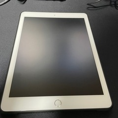 【配送可】iPad 第6世代 Wi-Fi+Cellular 32GBの画像