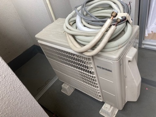 アイリスオーヤマエアコン　取り外し済　クリーニング済