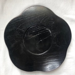 94.梅型菓子盆　漆塗盆の画像