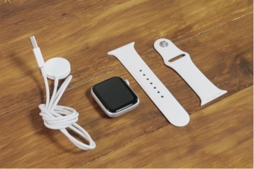 Apple Watch SE 44mm GPS 中古
