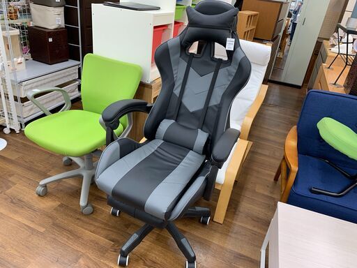 ゲーミングチェア　フットレスト付き　ブラック×グレー