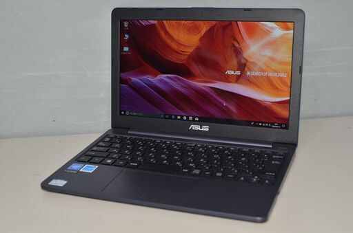 中古美品 軽量ノートパソコン 11.6 型 ASUS VivoBook X207N 2018年製造 Windows10 Celeron eMMC32GB メモリ4GB 無線 カメラ内蔵