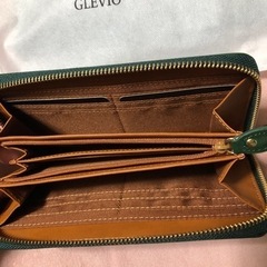 🍒新品  GLEVIO長財布　緑レザーの画像
