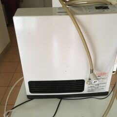 まだまだ綺麗なガスストーブ