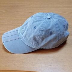 アディダス コットンキャップ グレーの画像