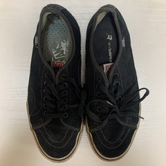 VANS OFF THE WALL