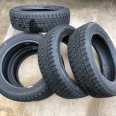 175/60R16 グッドイヤー　スタッドレスタイヤ