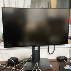 DELL U2520D 25インチ 2K 90度回転 ①