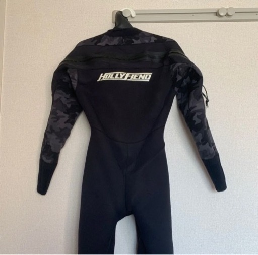 ウェットスーツ　サーフィン　ドライスーツ