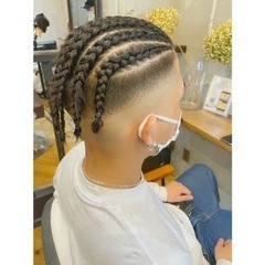 コーンロウできる方いますか