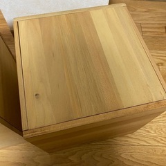 木の箱(引き出し)2個　の画像