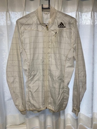 adidas メンズ　ナイロンパーカー（美品）