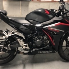バイク乗り　ツーリングと缶コーヒー