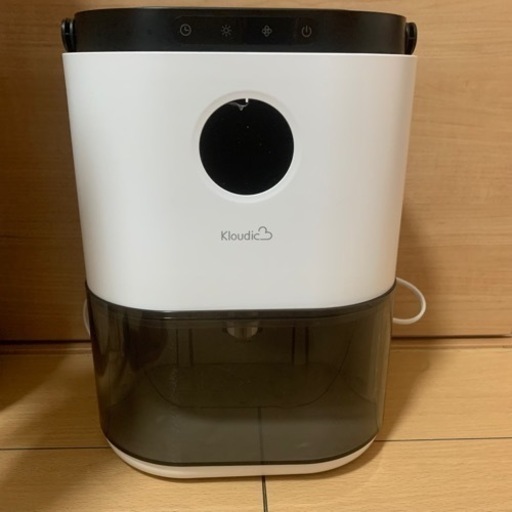 【取引先決定】KLOUDIC 除湿機 小型 除湿器 軽量 2.3Ｌ大容量水タンク ディスプレイ搭載 タイマー付き 結露防止機能付き 強力除湿 梅雨対策