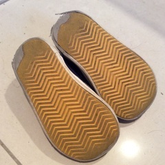 プーさんのベビー靴売ります。14.0cmの画像