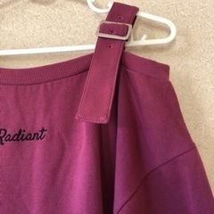 オフショルダー風カットソーL sizeの画像